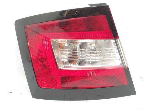 Piloto Trasero Izquierdo Skoda Fabia 1.4 TDI 75CV 55KW