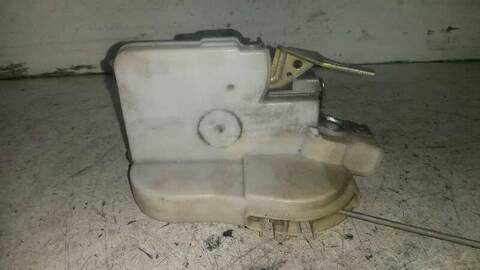 Cerradura Puerta Delantera Derecha Volkswagen Polo 1.9 DIESEL BERLINA 64CV 47KW