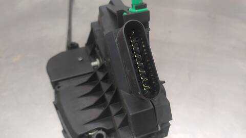 Foto 4ª: Cerradura Puerta Delantera Derecha Ford Kuga TITANIUM 180CV 132KW [T8MA] (2016)