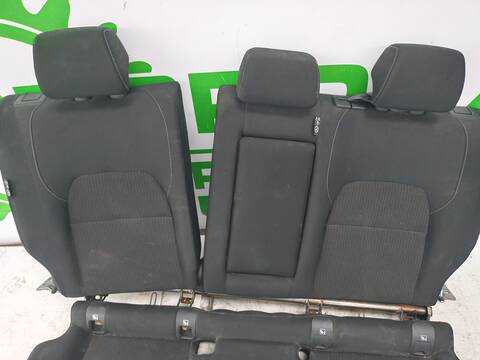 Foto 2ª: Asientos Traseros Nissan Qashqai 1.3 DIG-T 140CV 103KW [HR13DDT] (2022)