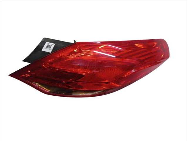 Piloto Trasero Derecho Opel Astra 1.6 CDTI 35)