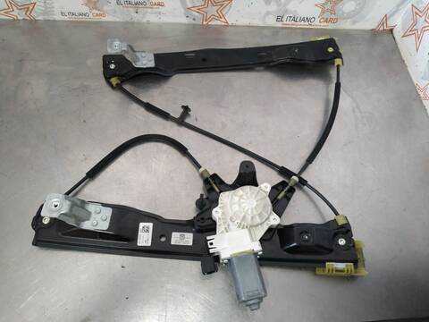 Foto 3ª: Elevalunas Eléctrico Delantero Izquierdo Ford Focus TREND 95CV 70KW [XXDA] (2015)