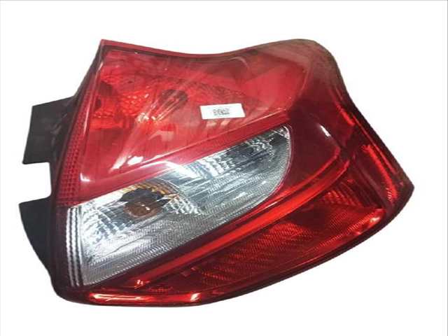 Foto 3ª: Piloto Trasero Derecho Ford Focus 1.0 ECOBOOST (2010)