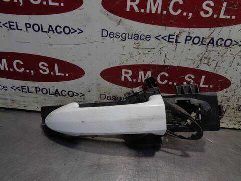 Maneta Exterior Delantera Izquierda Ford Fiesta AMBIENTE 82CV 60KW