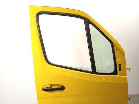 Foto 3ª: Puerta Delantera Derecha Mercedes Sprinter 419 CDI RWD 907.643 907.645 907.647) 190CV 140KW FURGONETA [654920] (2024)