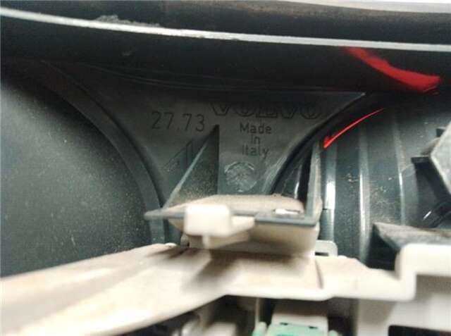 Foto 3ª: Piloto Trasero Derecho Volvo C70 2.0 D MOMENTUM [2.0 LTR. - 100 KW DIESEL CAT (1997 CM3)]