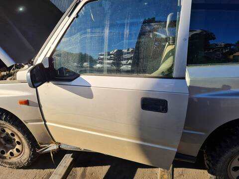 Puerta Delantera Izquierda Suzuki Santana V04V 87CV