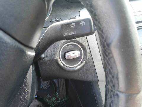 Foto 2ª: Mando Multifuncion Volkswagen Passat ADVANCE BERLINA 140CV 103KW [BKP] (2005)