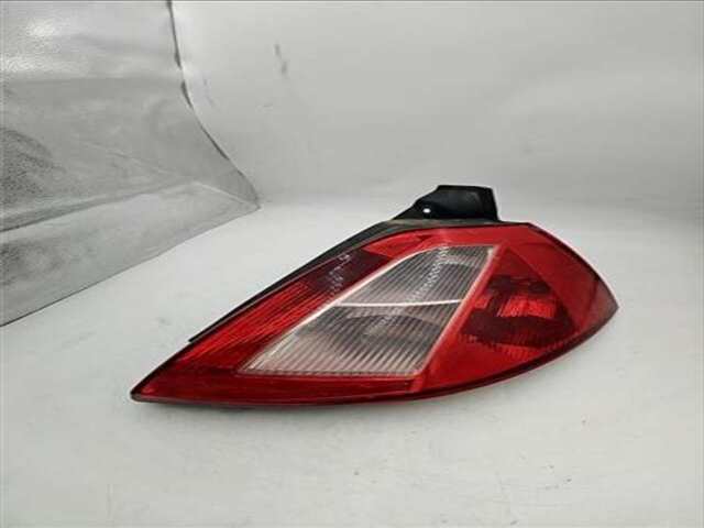 Foto 3ª: Piloto Trasero Derecho Renault Megane 1.5 CONFORT EXPRESSION [1.5 LTR. - 74 KW DCI DIESEL] II BERLINA 5P (10.2002-_) [K9K-728]