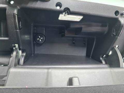 Foto 2ª: Guantera Bmw Mini COOPER D 112CV 82KW [N47C16A] (2011)