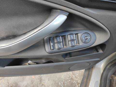 Botonera Elevalunas Ford Kuga UFDA