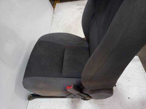 Foto 2ª: Asiento Delantero Derecho Toyota Rav4 2.0 LUNA 4X4 2003 ) 150CV 110KW [1AZFE] (2000)