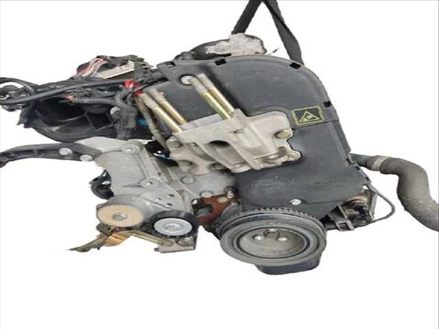 Foto 2ª: Motor Completo Fiat Punto 1.2 16V 80 188.233 .235 .253 .255 .333 .353 .639 ... 80CV (1999)