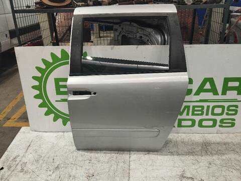 Puerta Trasera Izquierda Kia Carnival 2.9 CRDI CAT 185CV
