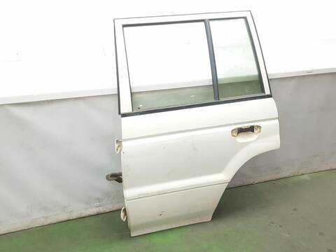 Foto 2ª: Puerta Trasera Izquierda Mitsubishi Galloper 2.5 TD 99CV 50KW [4D56] (1998)