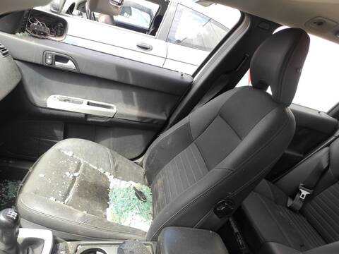 Asiento Delantero Derecho Volvo V50 D4164T FAMILIAR