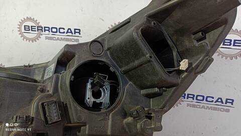 Foto 3ª: Faro Derecho Opel Astra 100CV (2015)