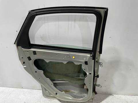 Foto 3ª: Puerta Trasera Izquierda Ford Focus BUSINESS 90CV 66KW (2009)