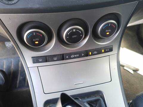 Foto 2ª: Mando Climatizador Mazda 3 1.6 CRDT ACTIVE BERLINA 109CV 80KW [Y6] (2009)