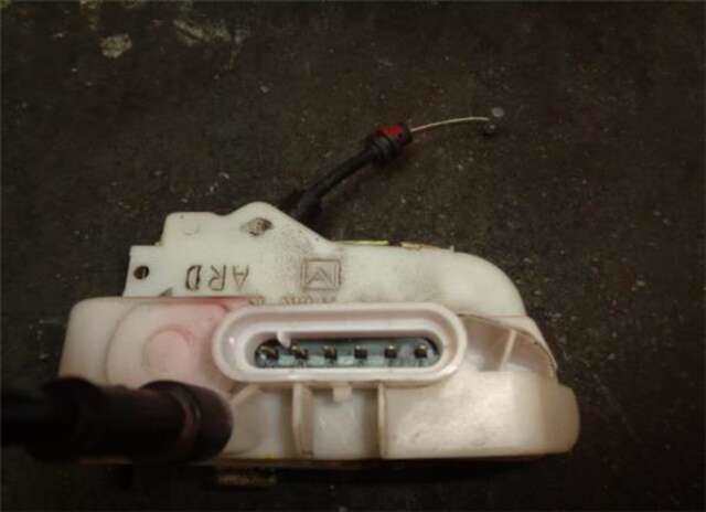 Foto 3ª: Cerradura Puerta Trasera Derecha Citroen C3 1.4 HDI [8HX (DV4TD)]