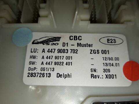 Foto 2ª: Caja Reles Fusibles Mercedes Clase V 200 136CV 100KW (2014)