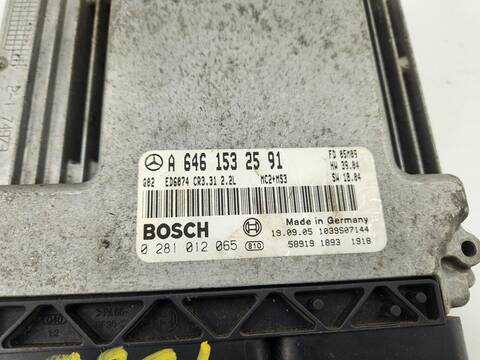 Foto 2ª: Centralita Motor ECU Mercedes Vito 115 CDI COMPACTO 639.601) 150CV 110KW [646982] (2005)