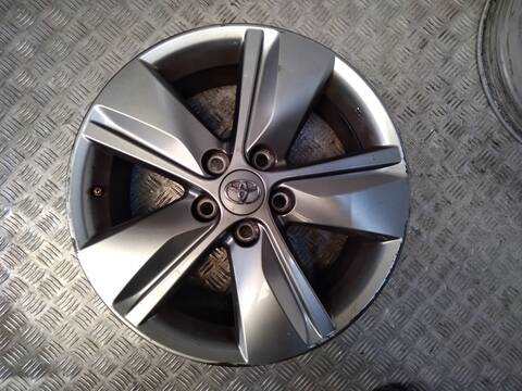 Foto 3ª: Juego LLantas Toyota Avensis ADVANCE 124CV 91KW [1ADFTV] (2015)