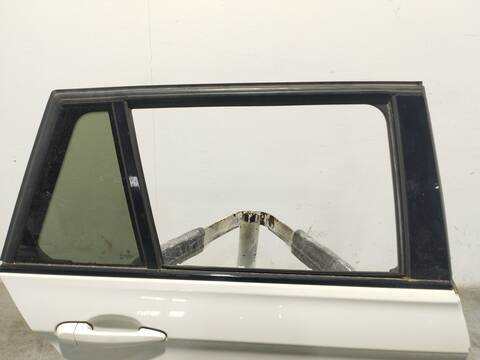 Foto 2ª: Puerta Trasera Derecha Bmw Serie 3 320 D TOURING F31) [N47D20C] (2015)
