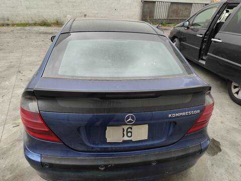 Foto 1ª: Portón Mercedes Clase C 160 111955 COUPE (2002)