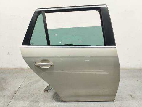 Puerta Trasera Derecha Volkswagen Golf 1.6 TDI 105CV 77KW