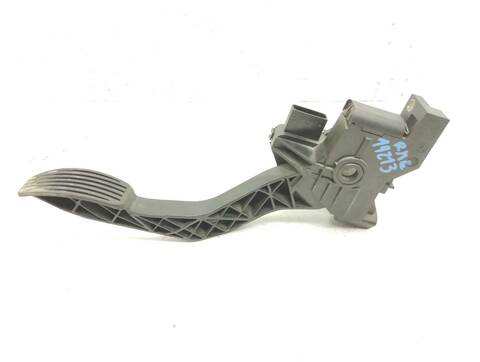 Foto 4ª: Pedal Acelerador Iveco Camion D 35S12 [F1AGL411XE] (2021)