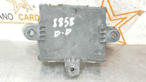 Foto 2ª: Centralita Cierre Centralizado Ford Focus TREND 02.2008 ) 136CV 100KW [G6DB] (2009)