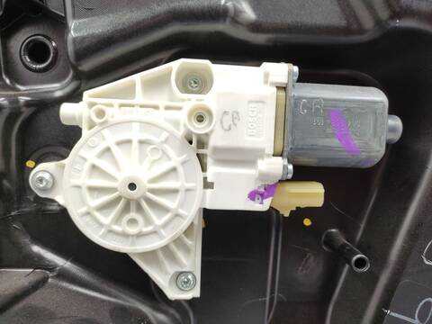 Foto 2ª: Elevalunas Manual Trasero Derecho Fiat Freemont 2.0 JTD 170CV 125KW [939B5000] (2012)