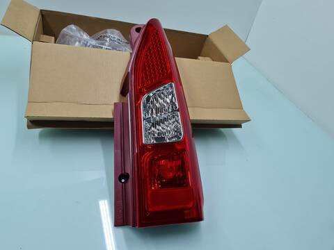 Piloto Trasero Derecho Citroen Berlingo XTR PLUS 114CV 84KW