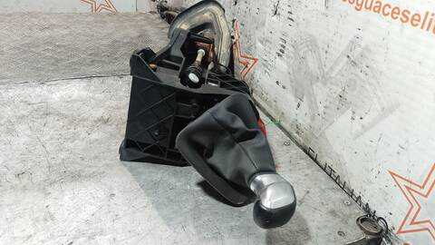 Foto 4ª: Palanca de Cambio Opel Combo EDITION PLUS XL 102CV 75KW [YH01] (2019)