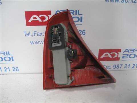 Foto 2ª: Piloto Trasero Derecho Renault Clio 1.4 16V B/CB0P) 98CV 72KW [G/ K4J C7] (2002)