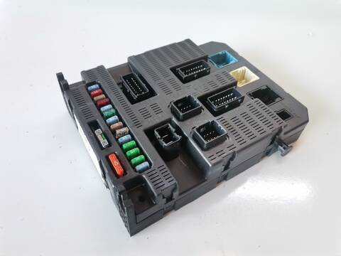 Caja Reles Fusibles Peugeot 207 XS 1.6 16V HDI 90CV