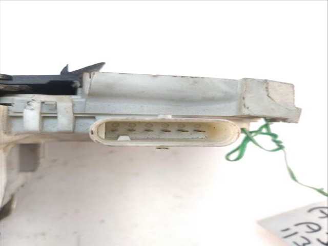 Foto 3ª: Cerradura Puerta Delantera Izquierda Audi A1 1.6 TDI (2010)