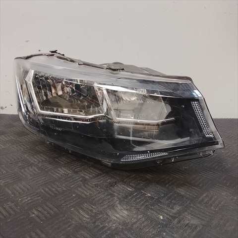Foto 1ª: Faro Derecho Volkswagen Caddy 0.1 (2024)