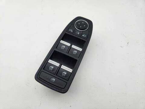 Botonera Elevalunas Renault Arkana TECHNO 140CV 103KW