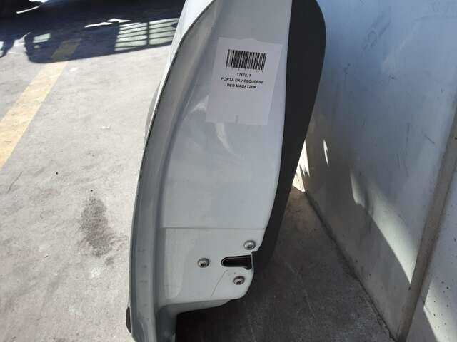 Foto 2ª: Puerta Delantera Izquierda Opel Combo 1.3 CDTI [Z13DT] (2006)