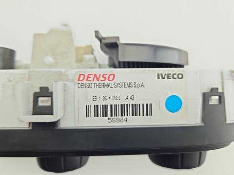 Foto 4ª: Mando Climatizador Iveco Daily NATURALPOWER 35S14 35C14 40C14 50C14 60C14 65C14 ... 136CV 100KW FURGONETA [F1CFA401C] (2021)