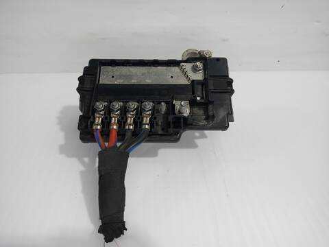 Foto 2ª: Caja Reles Fusibles Seat Arona XPERIENCE PLUS 110CV 81KW [DLAA] (2021)