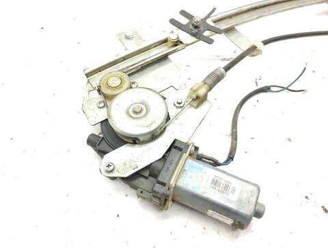 Foto 3ª: Elevalunas Manual Trasero Derecho Renault Laguna 140CV 103KW (2003)