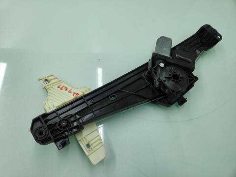 Elevalunas Manual Trasero Derecho DS 7 PERFORMANCE LINE 180CV 132KW