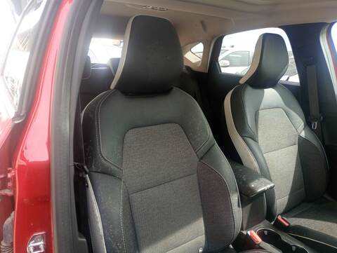Foto 3ª: Asientos Traseros Renault Captur TECHNO 140CV 103KW [H5H 490] (2022)