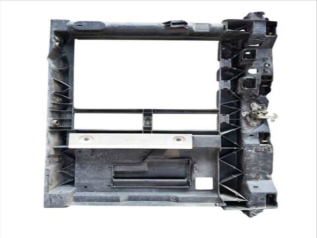 Foto 2ª: Paragolpes Delantero Citroen C4 1.2 VTI 82 (2014)