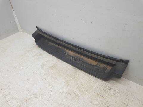 Foto 3ª: Paragolpes Trasero Volkswagen Crafter 30 FURGON BM TN FWD (2017)