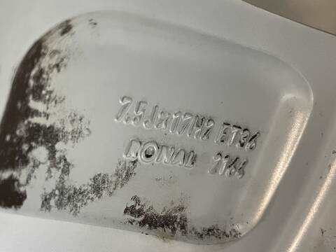 Foto 3ª: LLanta Chapa Audi A1 CHZ (2017)