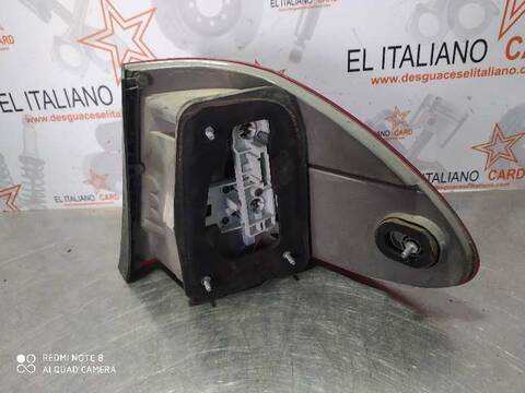 Foto 2ª: Piloto Trasero Izquierdo Mercedes Clase E 180 320 T CDI 211.226) 204CV 150KW FAMILIAR [OM648961] (2003)